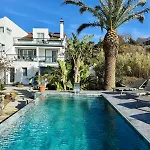 Casa Caloura Seaside Deluxe & Appartement Lagoa (Azores)