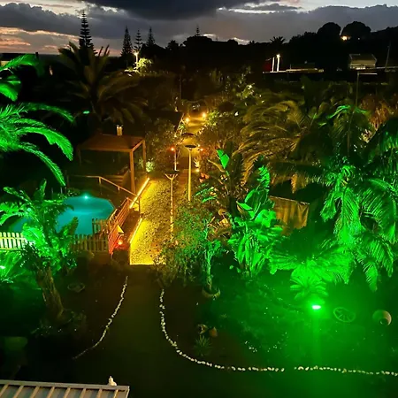 Casa Caloura Seaside Deluxe & Apartament *