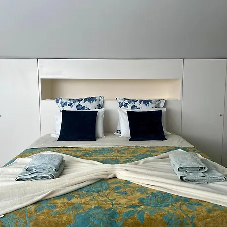 Casa Caloura Seaside Deluxe & Apartment *