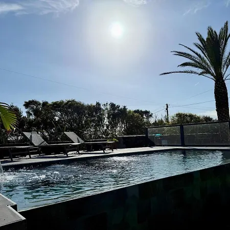 Casa Caloura Seaside Deluxe & Apartment *