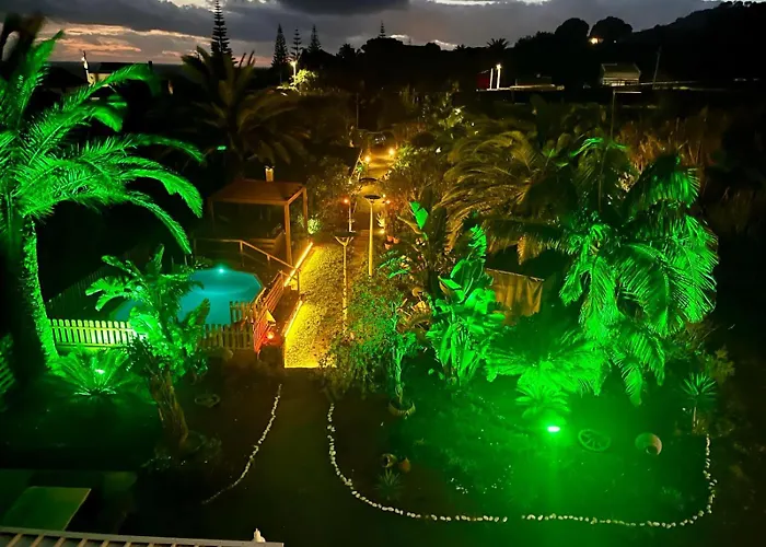 Casa Caloura Seaside Deluxe & Apartment *