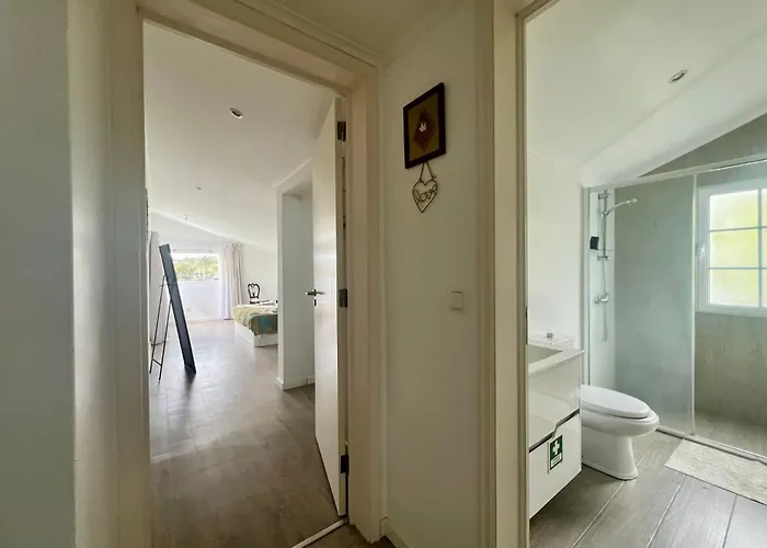 Casa Caloura Seaside Deluxe & Appartement