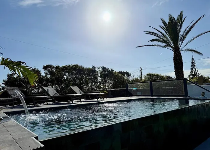 Casa Caloura Seaside Deluxe & Appartement *